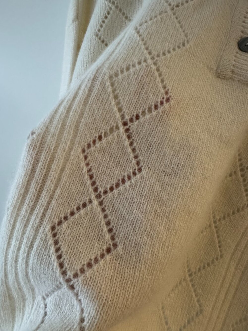 VINTAGE WHITE COLLAR SWEATER ANGORA LAMBS WOOL SIZE SMALL - Picture 3 of 6